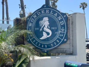 wonderland ocean pub