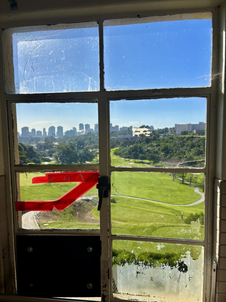 balboa golf bathroom